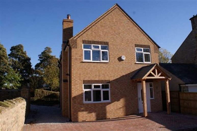 DB Builders (UK) Ltd Builders of house extensions and new homes from